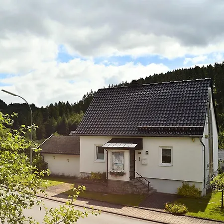 Ferienhaus Charmantes In Deifeld