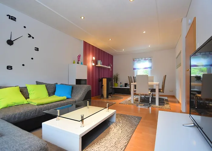 Ferienhaus Modern Holiday Home in Deifeld with Private Garden